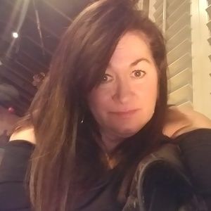 Meet your Posher, Leona